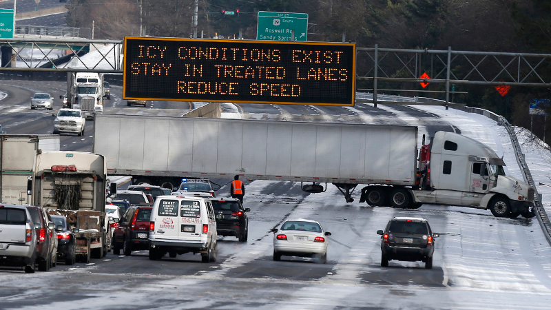 Illustration for article titled What To Do (And What Not To Do) When You're Trapped On The Highway